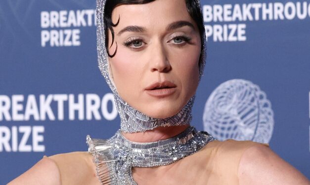 Katy Perry Calls Out Exes John Mayer, Orlando Bloom, Diplo at Concert