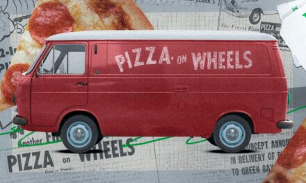 In 1962 Wisconsin, delivery pizzas were cooked in traffic