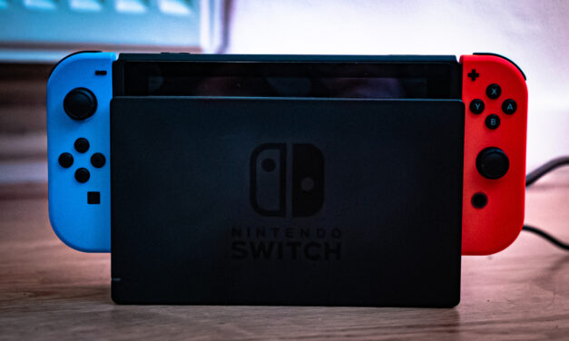 What Does A Flashing Green Light Mean On Your Nintendo Switch Dock?
