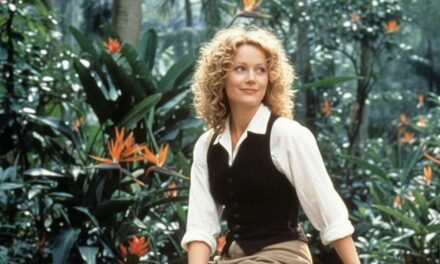 In Theaters 29 Years Ago, An 1960s Cartoon Adaptation Starring a Future Oscar Winner Became a 90s Kid Fan-Favorite