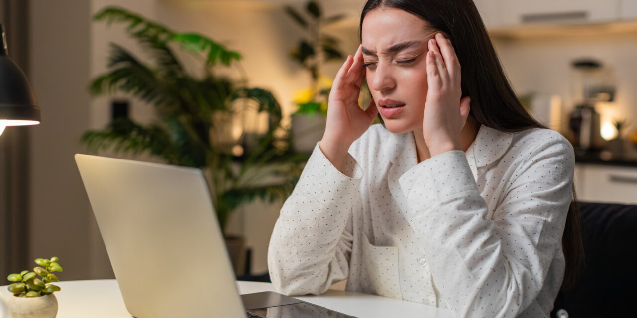 5 Useful Computer Screen Settings That Cut Down On Eye Strain