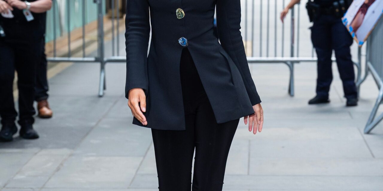 What Shoes to Wear With Capri Pants to Make Them Work for Fall 2026