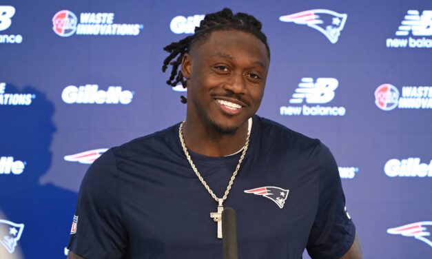 Patriots are learning what the Eagles already knew about AJ Brown