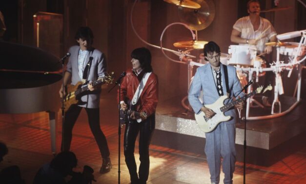 “His death was such a shock. I met him before he joined the Pretenders – he had actually talked to me about playing with the band”: How the Pretenders emerged from tragedy with new guitarist Robbie McIntosh