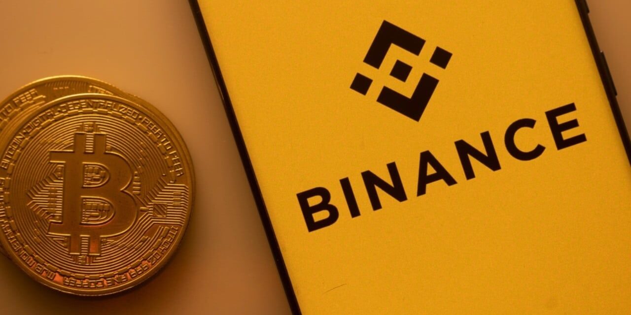 Binance Reserves Hit 693,000 BTC as Bitcoin’s Price Faces $85K Wall