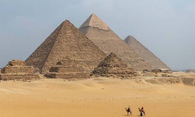 The Ultimate Guide to Egypt in 15 Experiences
