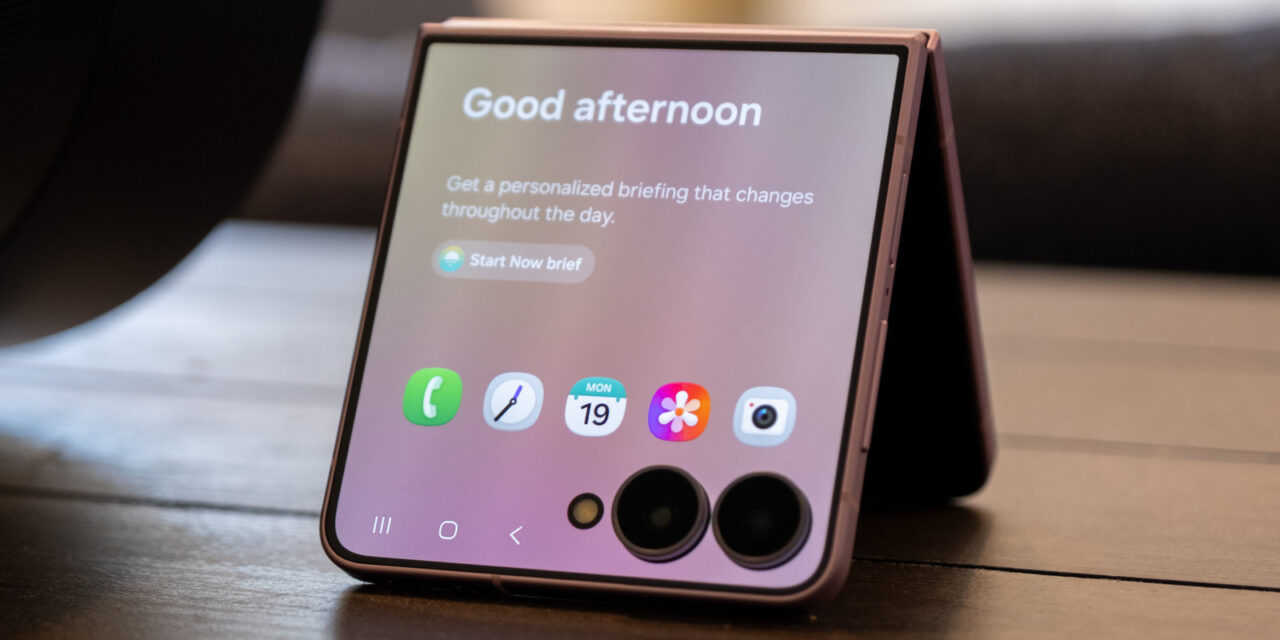 Samsung Galaxy Z Flip 8 Review: Iteration Overshadowed By Innovation