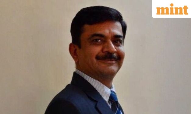 Govt names 1993-batch IAS officer Poundrik as heavy industries secretary